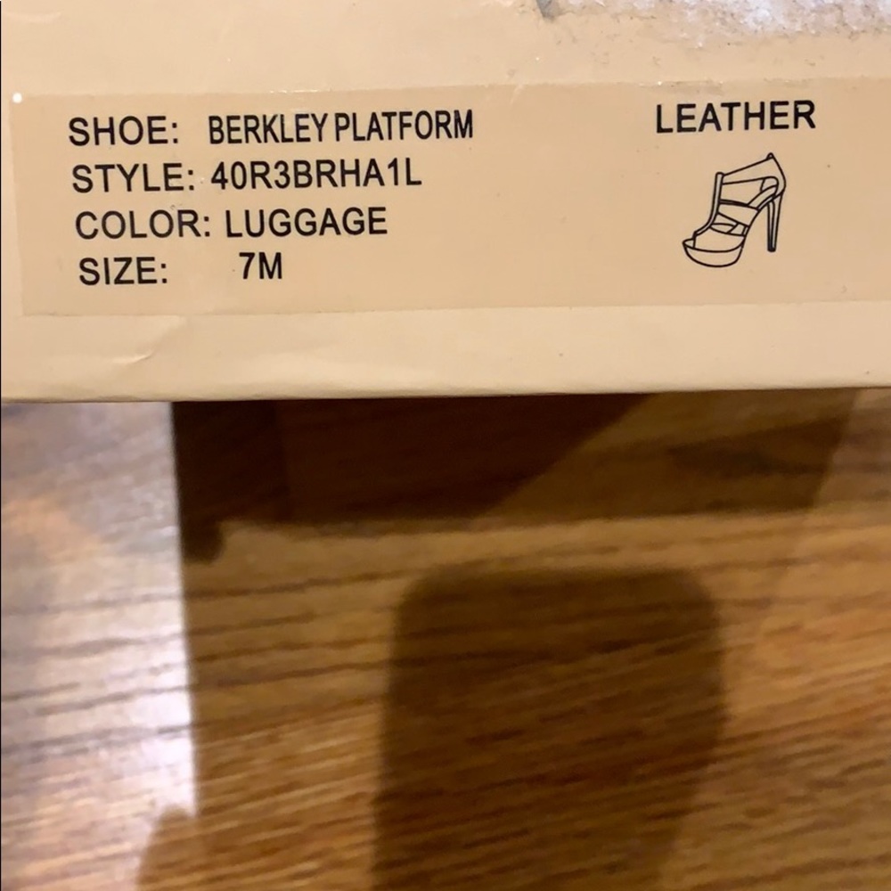 Michael Kors Berkeley Platform Sandals Size 7 - image 4